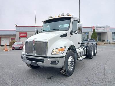 Kenworth T480 Tandem Axle Cab & Chassis Truck - Paccar, 350HP, 6 Speed Automatic