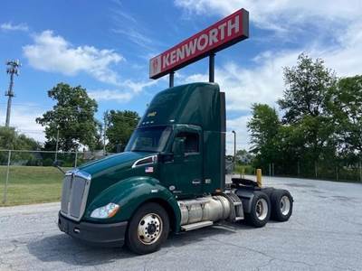 Kenworth T680 Day Cab Truck - Paccar 455HP, Automatic