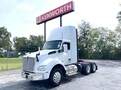 Kenworth T880 Day Cab Truck - Paccar 445HP, 12 Speed Endurant Automatic