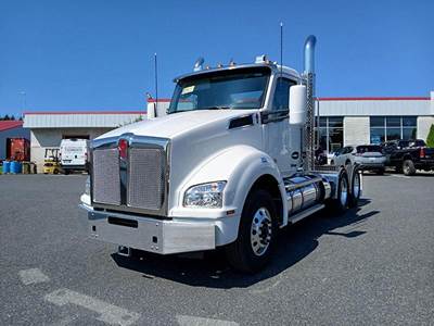Kenworth T880 Day Cab Truck - Cummins 500HP