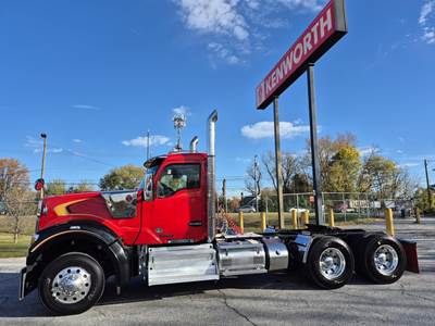 Kenworth W990 Day Cab Truck - Paccar 485HP, 10 Speed Manual