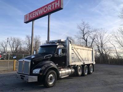 Kenworth T880 Dump Truck - Paccar 485HP, 8Ll Manual