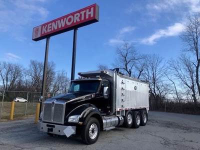 Kenworth T880 Dump Truck - Cummins 505HP, 18 Speed Manual