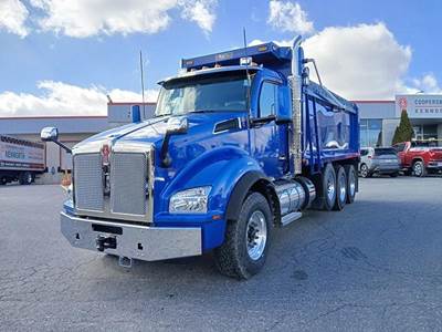 Kenworth T880 Tri Axle Dump Truck - Paccar 485HP, 10 Speed Manual, 18' Dump