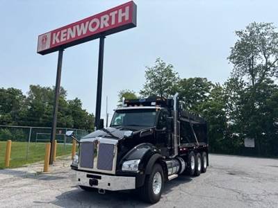 Kenworth T880 Tri Axle Dump Truck - Paccar 485HP, 10 Speed Manual, 18' Dump