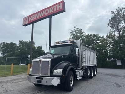 Kenworth T880 Tri Axle Dump Truck - Cummins 505HP, Amt