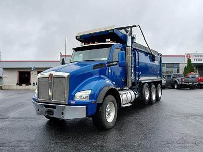 Kenworth T880 Tri Axle Dump Truck - Cummins 500HP, 8Ll Manual, 17.5' Dump