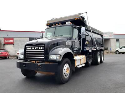 Mack Granite GU713 Tri Axle Dump Truck - MP8 425HP, Automatic, 17.5' Dump