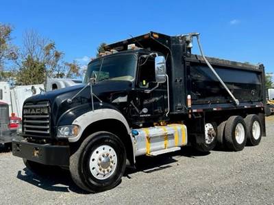 Mack Granite GU713 Tri Axle Dump Truck - MP8 425HP, Automatic, 17.5' Dump