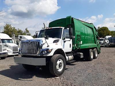 International WorkStar 7400 Tandem Axle Garbage Truck - MAXXFORCE 9, 310HP, Automatic