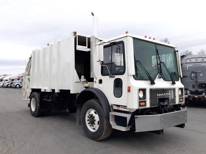 2007 Mack MR688P Single Axle Garbage Truck AI, 300HP, 6 Speed Allison