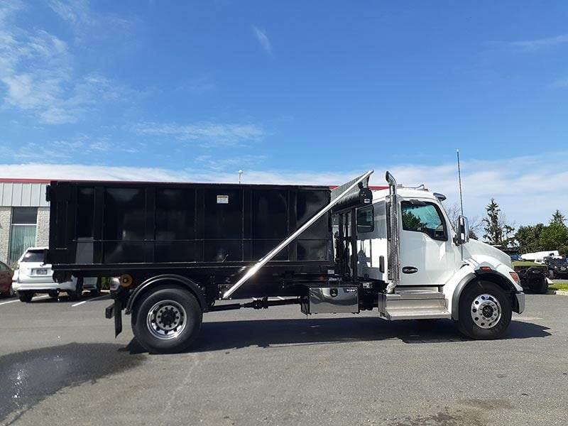 2024 Kenworth T280 Single Axle Hooklift Truck Paccar, 300HP, 6 Speed
