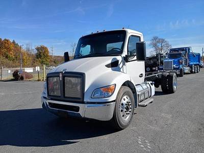 Kenworth T380 Single Axle Hooklift Truck - Paccar, 350HP, 6 Speed Allison Rds Automatic