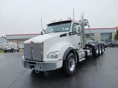 Kenworth T880 Tri Axle Hooklift Truck - Cummins, 500HP, 6 Speed Allison Rds Automatic