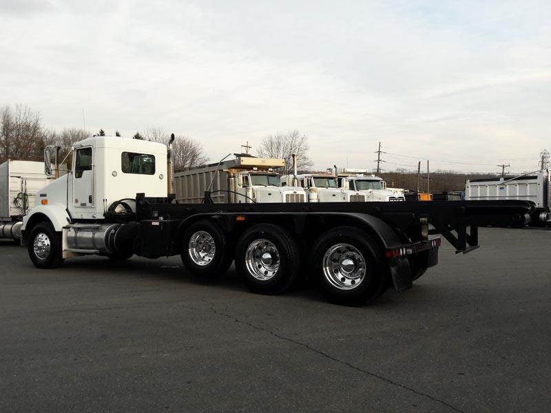 2014 Kenworth T800 Tri Axle Roll Off Truck Cummins ISX15, 450HP