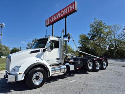 Kenworth T880 Tri Axle Roll Off Truck - Cummins, 500HP, 6 Speed Allison Rds Automatic