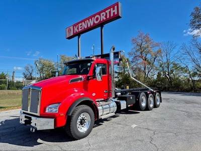 Kenworth T880 Tri Axle Roll Off Truck - Cummins, 500HP, 6 Speed Allison Rds Automatic