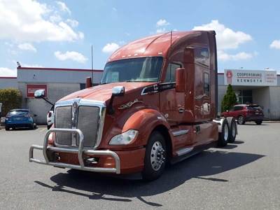 Kenworth T680 Sleeper Semi Truck - 76" Raised Roof Sleeper, Paccar 455HP, 12 Speed Endurant Automatic