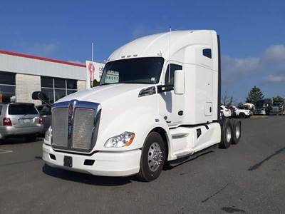 Kenworth T680 Sleeper Semi Truck - 76" Raised Roof Sleeper, Paccar 455HP, Automatic