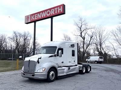 Kenworth T680 Sleeper Semi Truck - 76" Mid Roof Sleeper, Paccar 510HP, 12 Speed Endurant Automatic