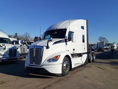 Kenworth T680 Sleeper Semi Truck - 76" Mid Roof Sleeper, Paccar 455HP, 12 Speed Automatic