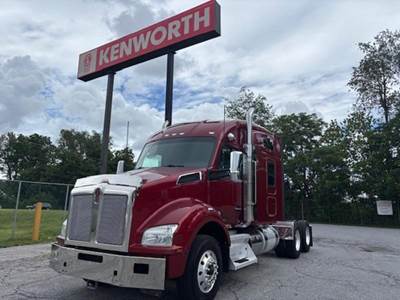 Kenworth T880 Sleeper Semi Truck - 76" Raised Roof Sleeper, Paccar 510HP, 13 Speed Manual
