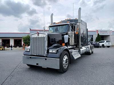 Kenworth W900L Sleeper Semi Truck - 86" Mid Roof Sleeper, Cummins 605HP, 18 Speed Manual