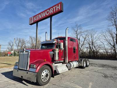 Kenworth W900L Sleeper Semi Truck - 86" Mid Roof Sleeper, Cummins 565HP, 18 Speed Manual