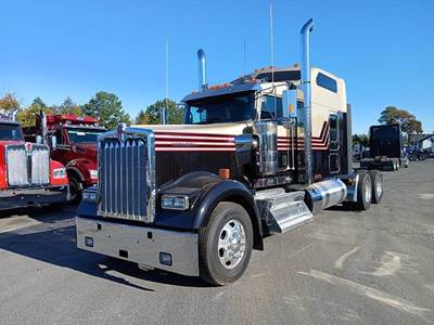 Kenworth W900L Sleeper Semi Truck - 86" Raised Roof Sleeper, Cummins 605HP, 18 Speed Manual