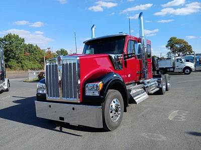Kenworth W990 Sleeper Semi Truck - 52" Mid Roof Sleeper, Cummins 565HP, 18 Speed Manual
