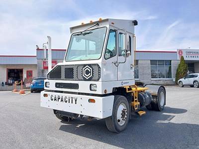 Capacity TJ5000 Yard Spotter Truck - Cummins, 200HP, Automatic