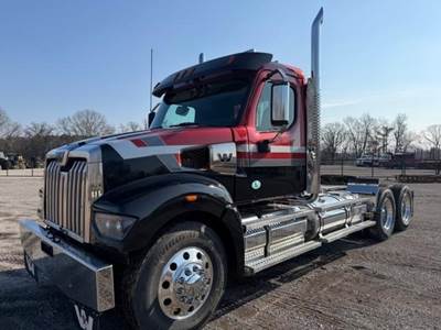 Western Star 49X Day Cab Truck - Detroit 560HP
