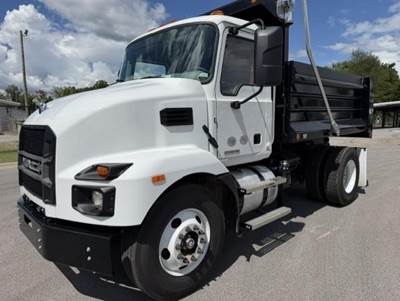 Mack MD6 Single Axle Dump Truck - Cummins, Automatic, 10' Dump