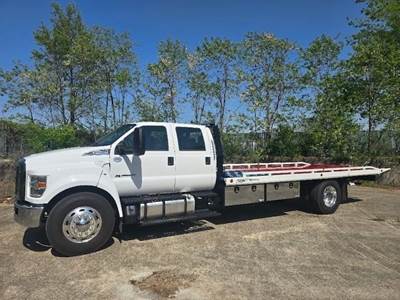 Ford F-750 Single Axle Rollback Tow Truck