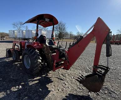 Mahindra 1526 Tractor