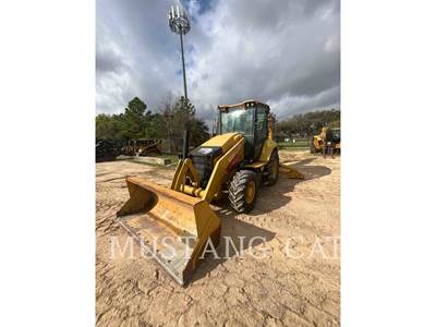 Caterpillar 420 Backhoe