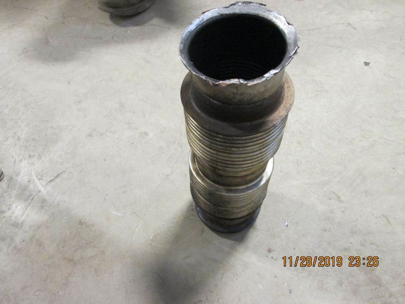 2017 Freightliner Cascadia 125 Exhaust Pipe For Sale Winnipeg, MB