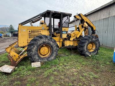 Caterpillar 518 Skidder