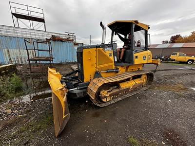 2014 John Deere 650K Dozer XLT w/ 6 Way Blade - Rippers