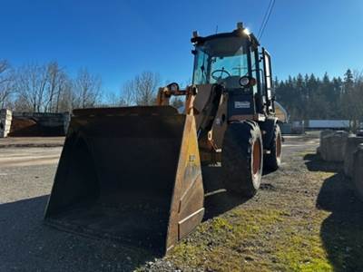 2013 Case 321E Wheel Loader w/ Attachments
