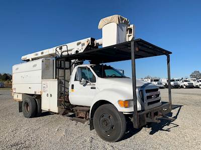 Ford F-750 XL Chipper Truck - Cummins, 240HP, 6 Speed Manual