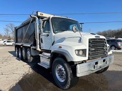 Freightliner 114SD Quad Axle Dump Truck - Cummins 455HP, 6 Speed Allison Rds Automatic, 19' Dump