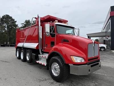 Kenworth T440 Tri Axle Dump Truck - Paccar 370HP, 6 Speed Allison Rds Automatic, 16' Dump