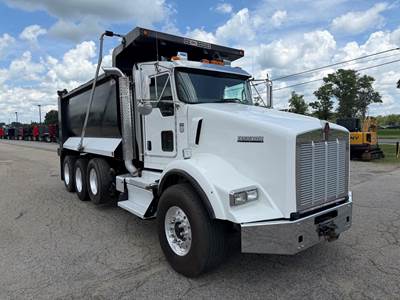 Kenworth T800 Tri Axle Dump Truck - Cummins 500HP, 6 Speed Allison Rds Automatic, 16' Dump