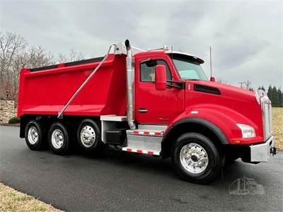 Kenworth T880 Tri Axle Dump Truck - Paccar 455HP, 6 Speed Allison Rds Automatic, 15.5' Dump