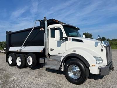 Kenworth T880 Tri Axle Dump Truck - Cummins 485HP, 6 Speed Allison Rds Automatic, 16' Dump