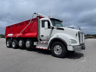 Kenworth T880 Quad Axle Dump Truck - Paccar 405HP, 18 Speed Ultrashift Plus Automatic, 20' Dump