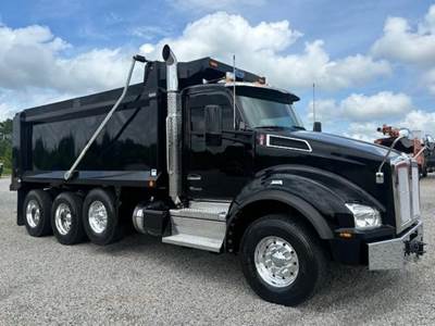 Kenworth T880 Tri Axle Dump Truck - Cummins 565HP, 6 Speed Allison Rds Automatic, 18' Dump