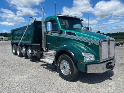 Kenworth T880 Quad Axle Dump Truck - Cummins 450HP, 6 Speed Allison Rds Automatic, 19' Dump