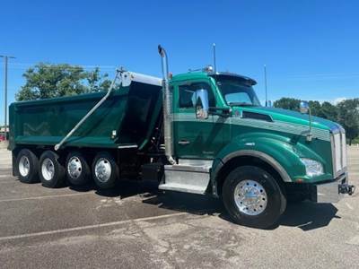 Kenworth T880 Quad Axle Dump Truck - Cummins 450HP, 6 Speed Allison Rds Automatic, 19' Dump